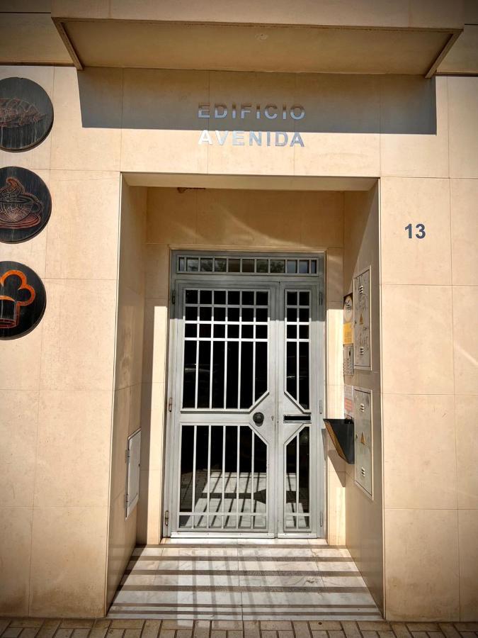 Homely Malaga Av Rosaleda Centro Historico Eksteriør bilde